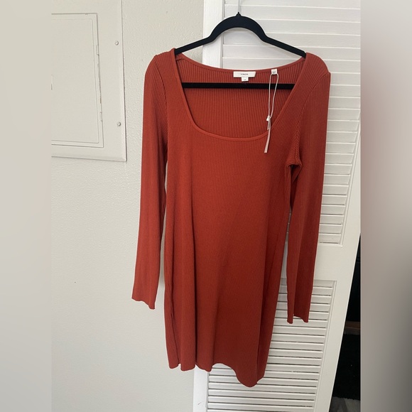 NWT Vince Rust Long Sleeve Dress SIZE LARGE 80 MSRP - Picture 2 of 6